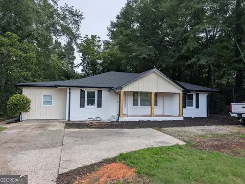 1806 Maple St, Carrollton, GA 30117