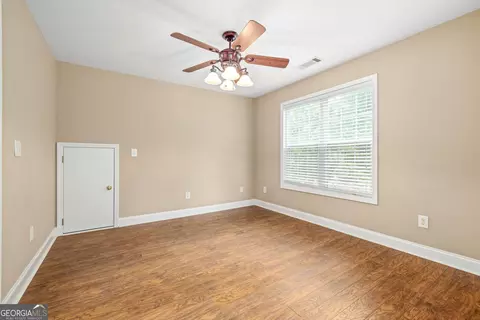Bedroom - 7913 Pea Ridge Rd, Lula, GA 30554 photo 2 of 4