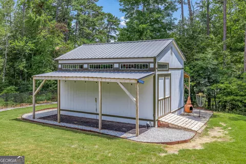 Exterior - 7913 Pea Ridge Rd, Lula, GA 30554 photo 19 of 24