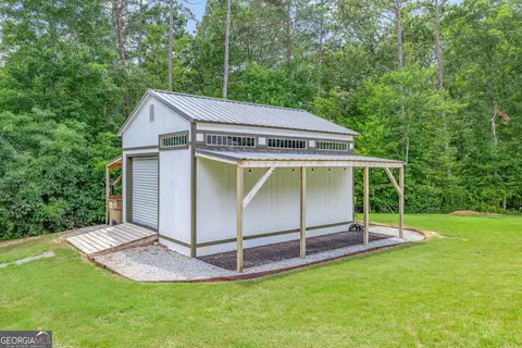 Exterior - 7913 Pea Ridge Rd, Lula, GA 30554 photo 3 of 24