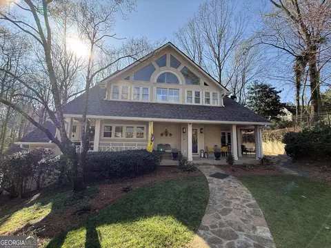 310 Woodlake Ct, Alpharetta, GA 30005