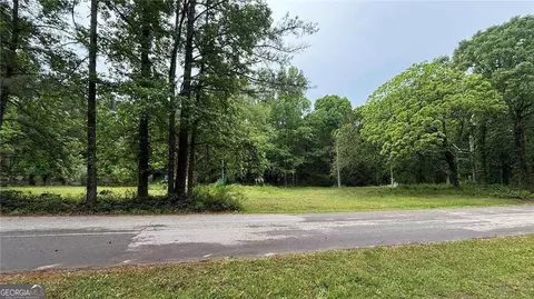 1086 Mitchell Dr, Winder, GA 30680 photo 2