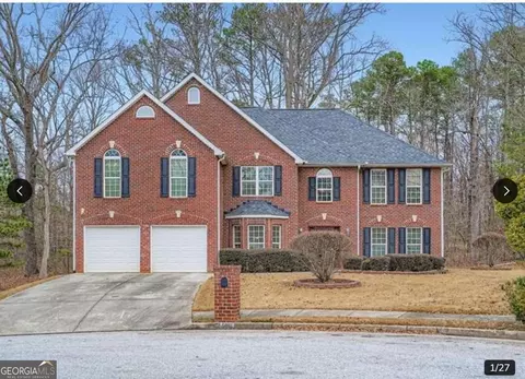 5861 Fairington Farms Ln, Lithonia, GA 30038