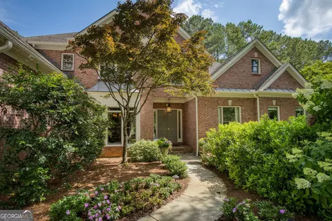 1050 Riceland Ct, Roswell, GA 30075