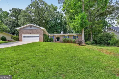 716 Bruce Way SW, Lilburn, GA 30047