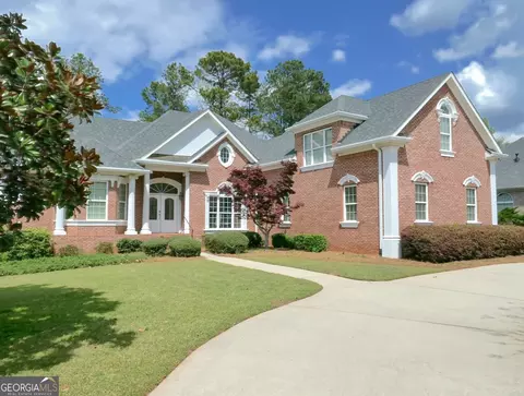 906 Northern Pines Dr, Mcdonough, GA 30253