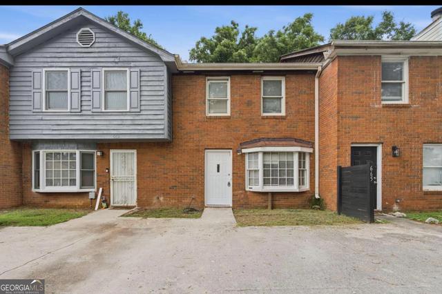 667 Hunting Creek Ln SE, Conyers, GA 30013