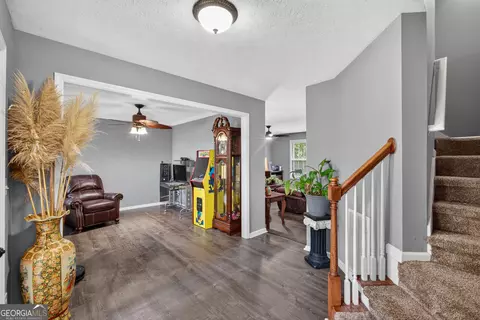 Entry Way - 117 Brookwood Dr, Lagrange, GA 30240 photo 1 of 4