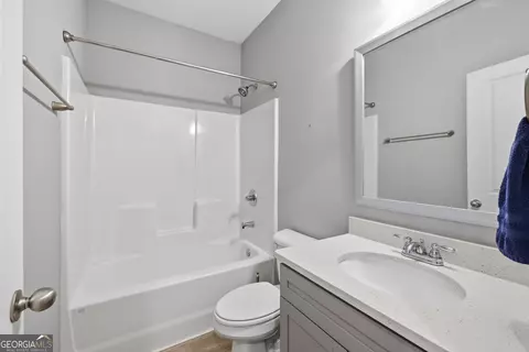 Bath - 9132 Leverett Cir, Covington, GA 30014 photo 3 of 3