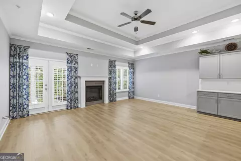 Living - 9132 Leverett Cir, Covington, GA 30014 photo 3 of 3