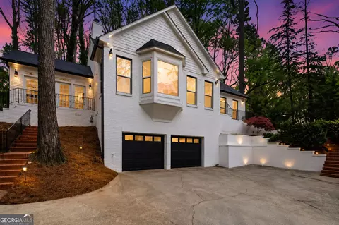 7170 Riverside Dr NW, Atlanta, GA 30328