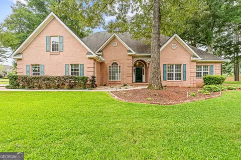 100 Briarmoor Dr, Warner Robins, GA 31088