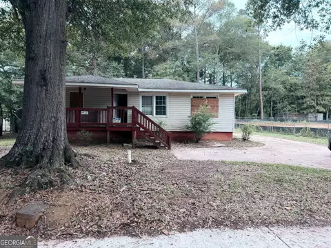 8122 Puckett St, Covington, GA 30014