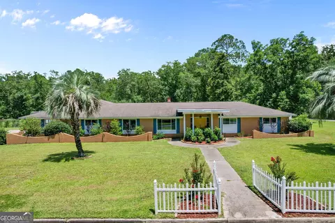 412 Pierce St, Jesup, GA 31545
