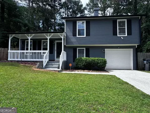 4013 Mckinley Dr, Snellville, GA 30039