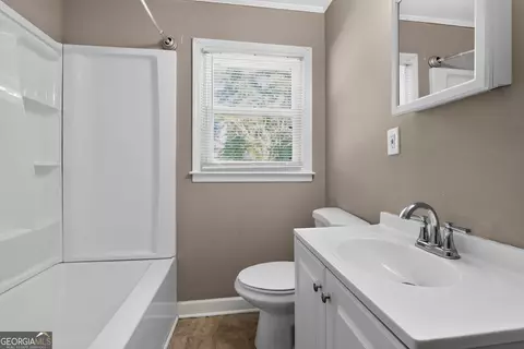 Bath - 2124 Alfred Ln, Augusta, GA 30906 photo 1 of 1