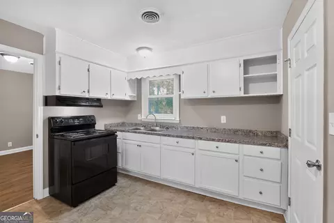 Kitchen - 2124 Alfred Ln, Augusta, GA 30906 photo 1 of 1