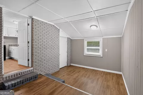Entry Way - 2124 Alfred Ln, Augusta, GA 30906 photo 2 of 2