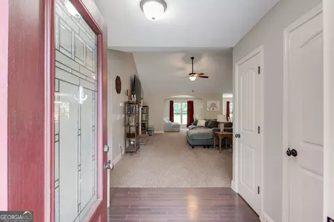 Entry Way - 154 Rolling Oaks Ln, Colbert, GA 30628 photo 1 of 4