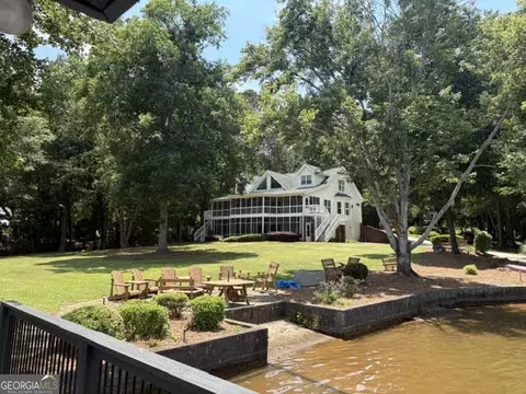 165 Blackberry Rd, Jackson, GA 30233