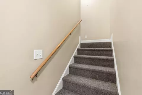Entry Way - 180 Springbrook Dr, Cornelia, GA 30531 photo 3 of 3
