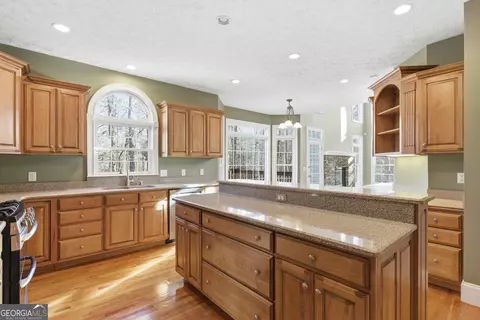 Kitchen - 180 Springbrook Dr, Cornelia, GA 30531 photo 3 of 3