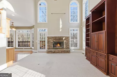 Living - 180 Springbrook Dr, Cornelia, GA 30531 photo 3 of 4