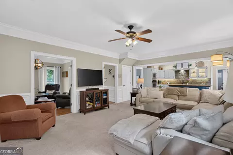 Living - 314 W Yorktown Dr, Lagrange, GA 30240 photo 2 of 2