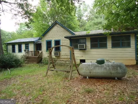 9480 Waldrip Rd, Gainesville, GA 30506