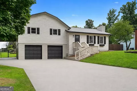 105 Trickum Hills Dr, Woodstock, GA 30188