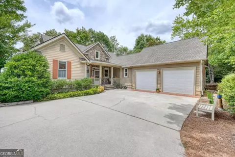 48 Pine Top Dr, Clayton, GA 30525