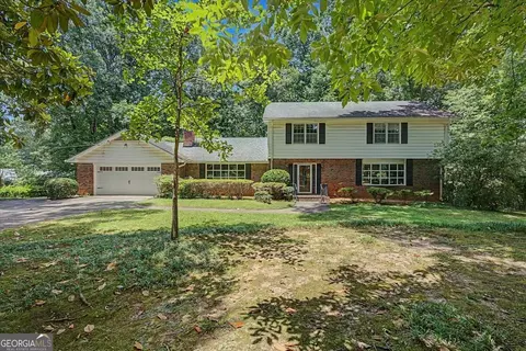 483 Summit Ridge Dr, Lawrenceville, GA 30046