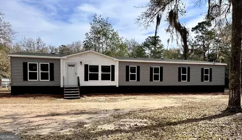 223 Pelican Rd, Woodbine, GA 31569