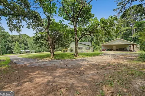 Exterior - 2356 Five Points Rd, Waco, GA 30182 photo 13 of 17