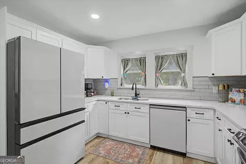 Kitchen - 2356 Five Points Rd, Waco, GA 30182 photo 2 of 4