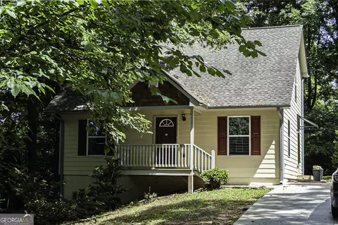 8454 Hightower Trl, Snellville, GA 30039