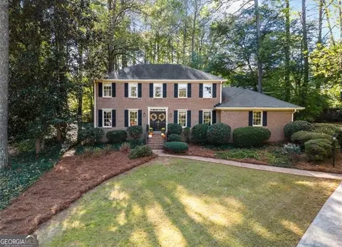 2490 Weatherford Ct, Marietta, GA 30068