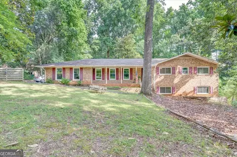 4548 Fountainhead Dr, Stone Mountain, GA 30083
