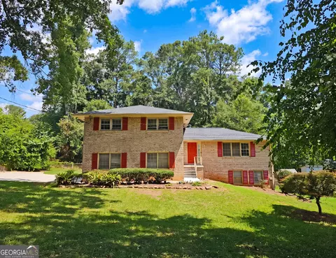 4828 Scotland Dr, Stone Mountain, GA 30088