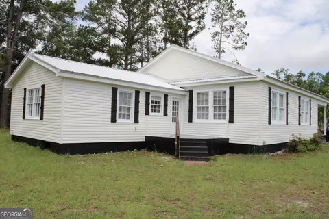 100 Ellis Jones Rd, Baxley, GA 31513