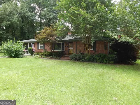 203 Spring St, Warner Robins, GA 31088
