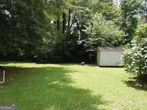 Exterior - 203 Spring St, Warner Robins, GA 31088 photo 6 of 8