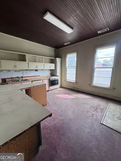 Kitchen - 526 Academy Ave, Dublin, GA 31021 photo 3 of 3