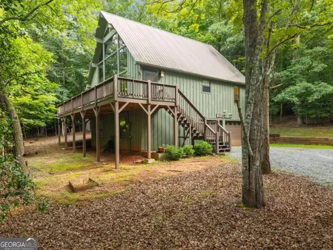 318 Horseshoe Ln, Dahlonega, GA 30533