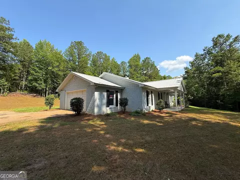 245 Lake Talbot Rd, Box Springs, GA 31801