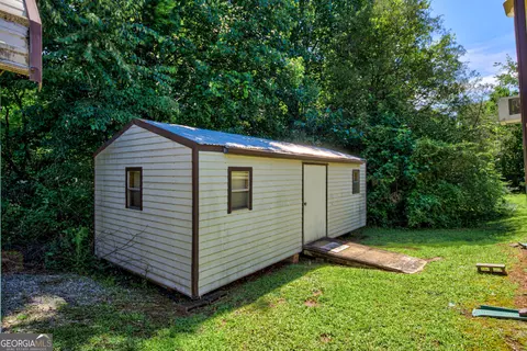 Exterior - 451 Defoor Rd, Toccoa, GA 30577 photo 10 of 11