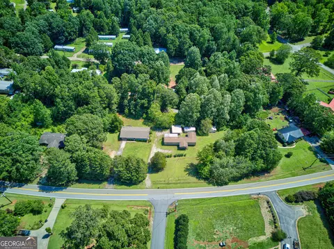 View/Area - 451 Defoor Rd, Toccoa, GA 30577 photo 4 of 15