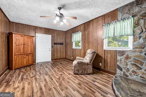 Living - 451 Defoor Rd, Toccoa, GA 30577 photo 5 of 10