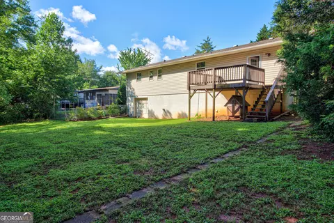 Exterior - 451 Defoor Rd, Toccoa, GA 30577 photo 2 of 11