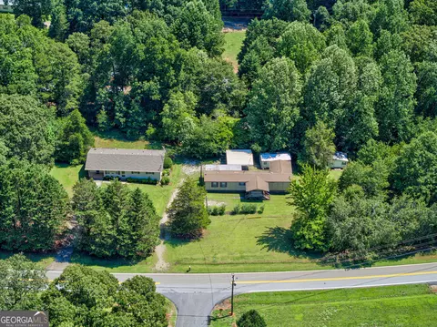 View/Area - 451 Defoor Rd, Toccoa, GA 30577 photo 6 of 15